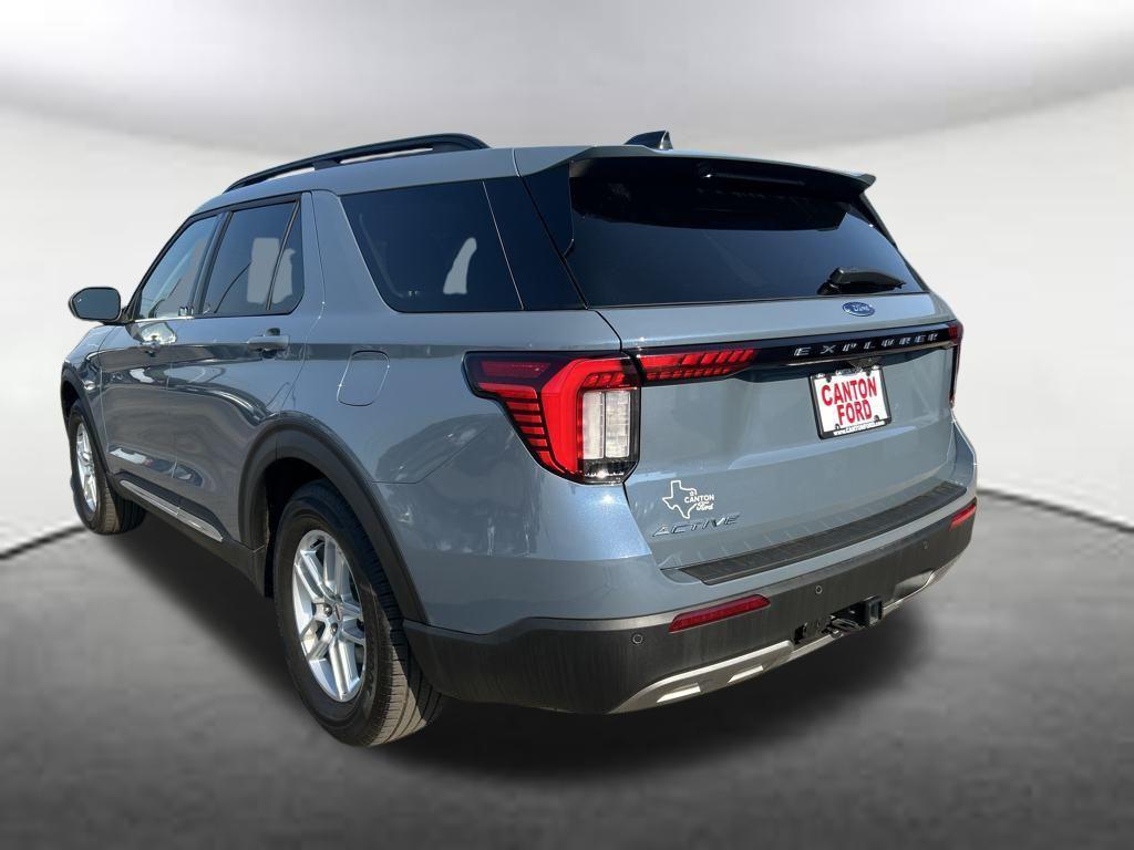 used 2025 Ford Explorer car, priced at $38,494