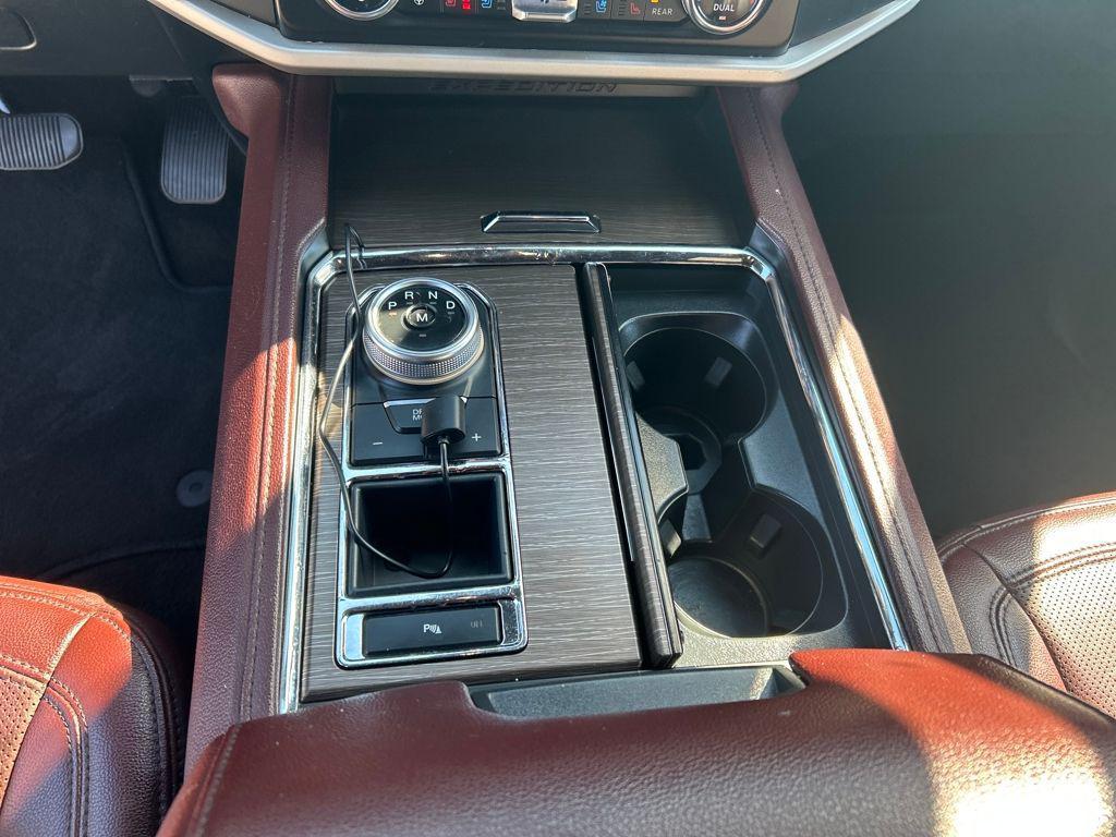 used 2023 Ford Expedition car, priced at $40,687