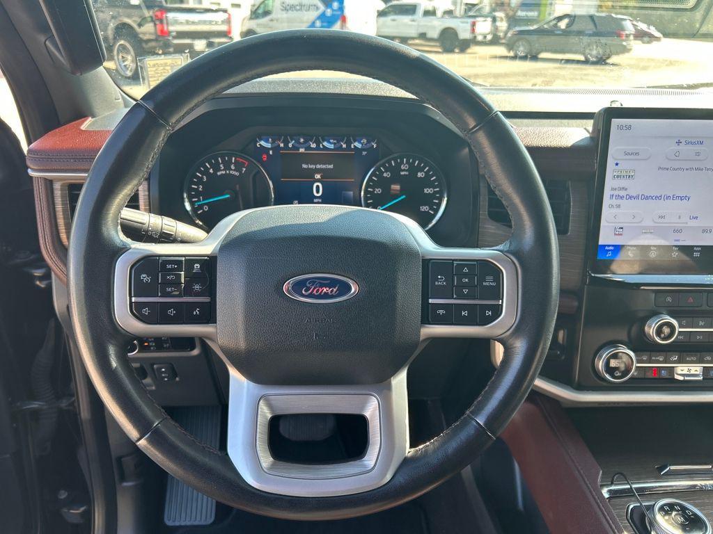 used 2023 Ford Expedition car, priced at $40,687