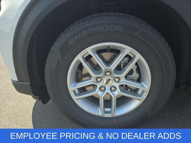 new 2025 Ford Explorer car, priced at $42,675