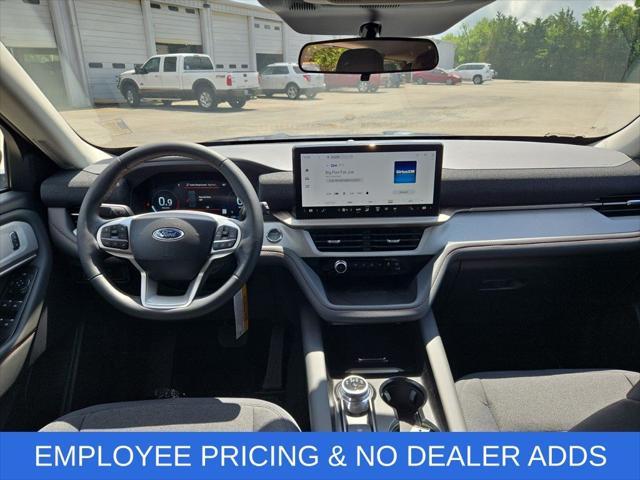new 2025 Ford Explorer car, priced at $39,346