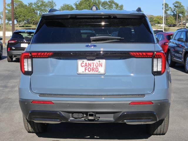 new 2025 Ford Explorer car, priced at $47,372