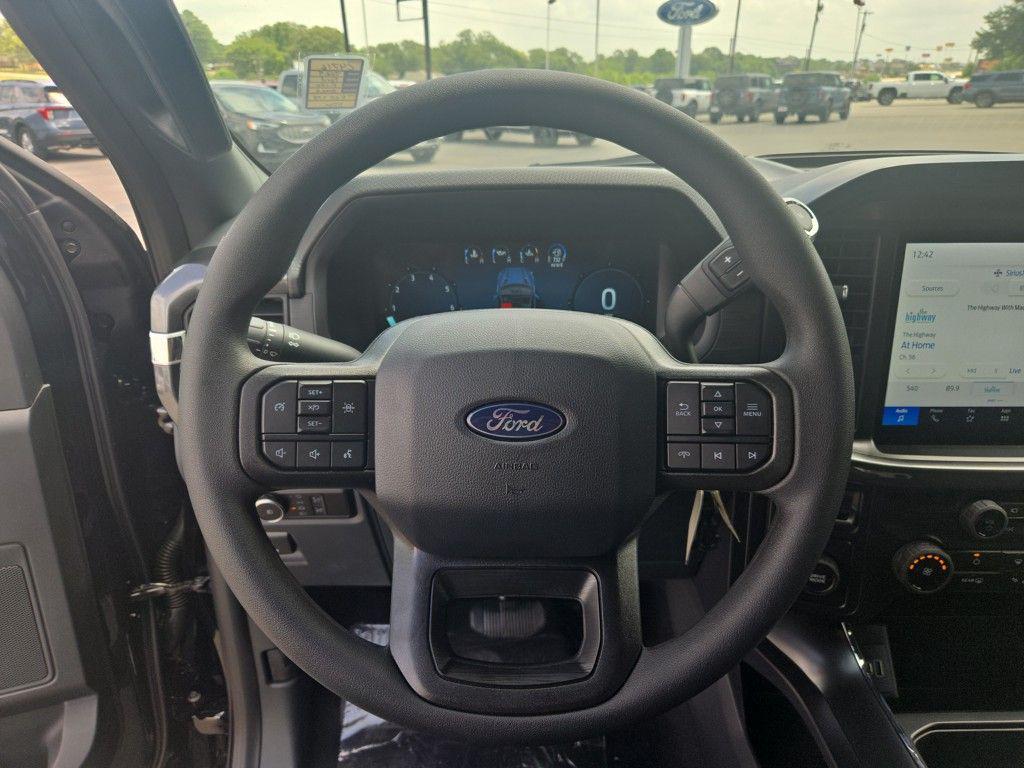 new 2025 Ford F-150 car, priced at $44,664