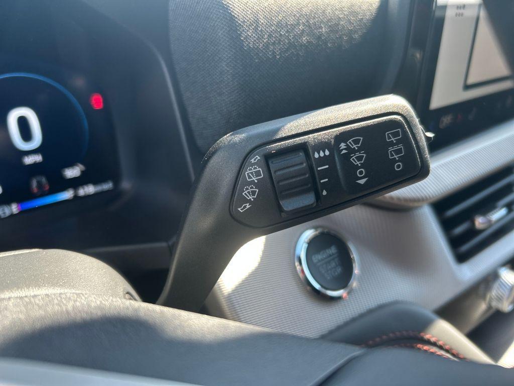 new 2025 Ford Explorer car, priced at $39,116