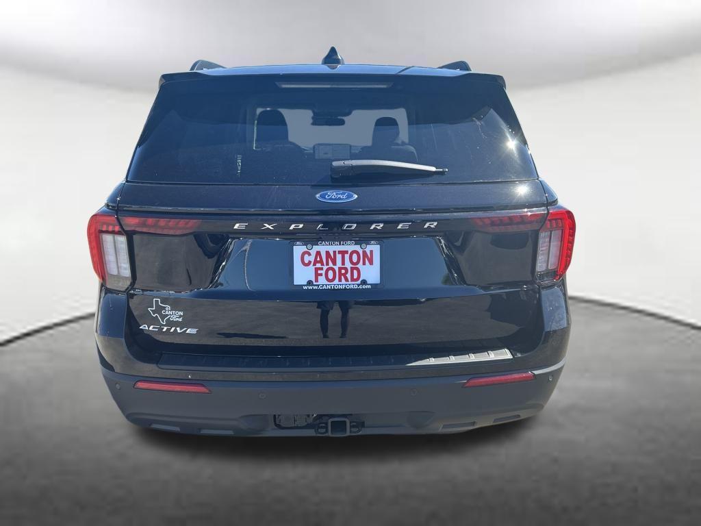 new 2025 Ford Explorer car, priced at $39,116