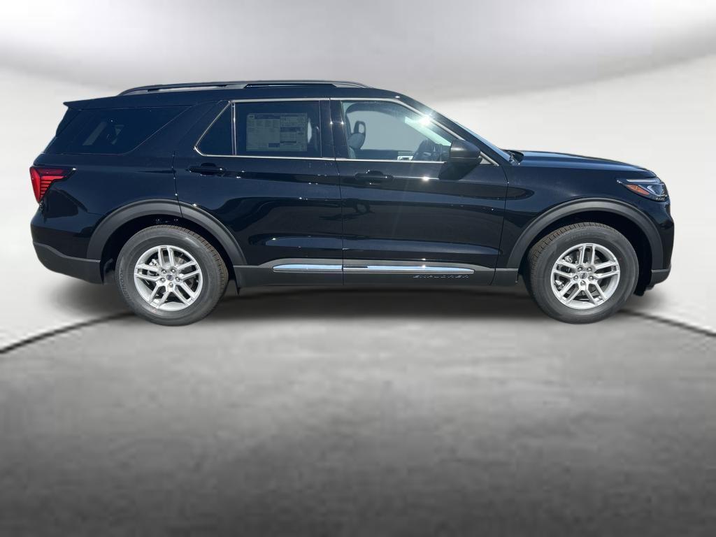 new 2025 Ford Explorer car, priced at $39,116