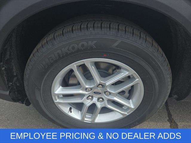 new 2025 Ford Explorer car, priced at $38,902