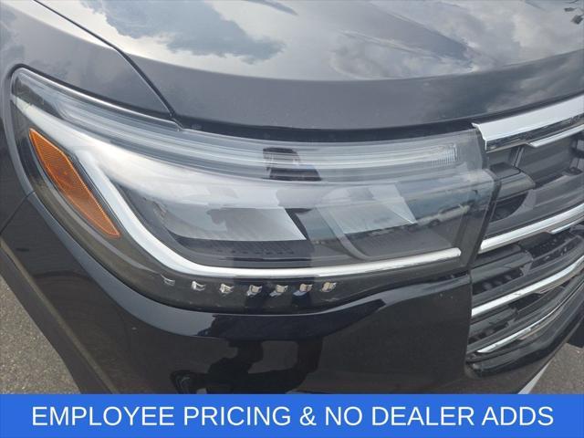 new 2025 Ford Explorer car, priced at $38,902