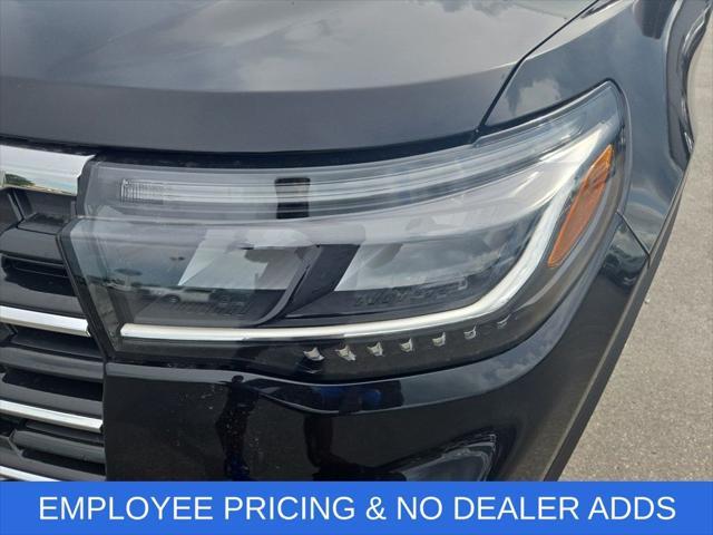 new 2025 Ford Explorer car, priced at $38,902