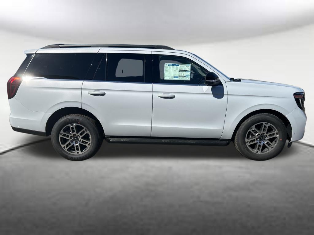 new 2025 Ford Expedition car, priced at $66,600