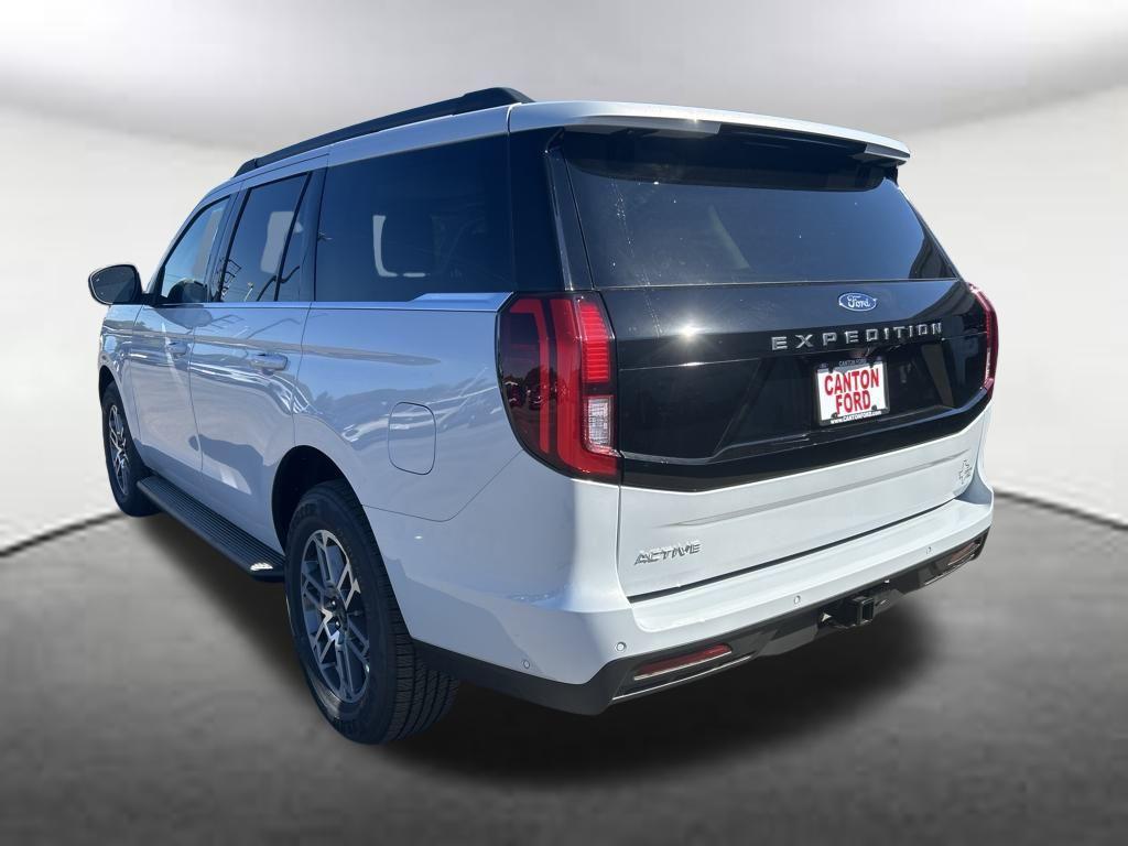 new 2025 Ford Expedition car, priced at $66,600
