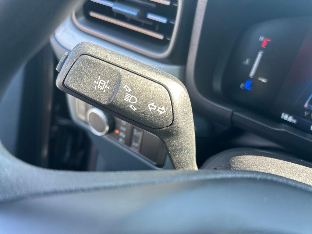 new 2025 Ford Maverick car, priced at $31,398