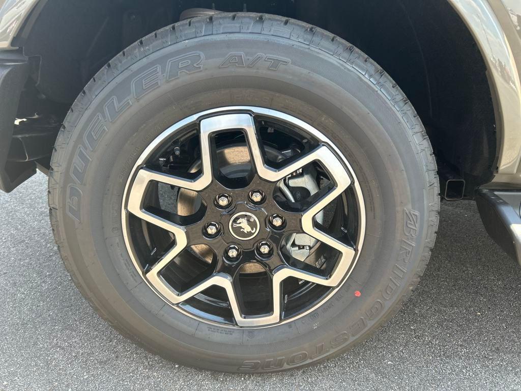new 2025 Ford Bronco car, priced at $54,189