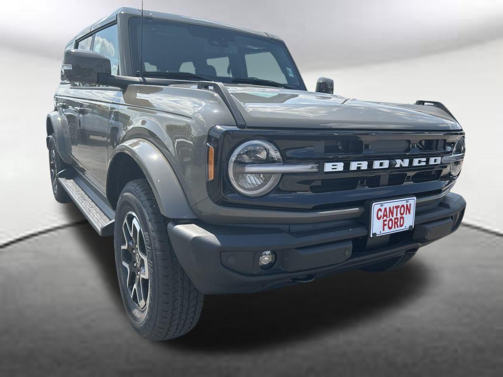 new 2025 Ford Bronco car, priced at $54,189