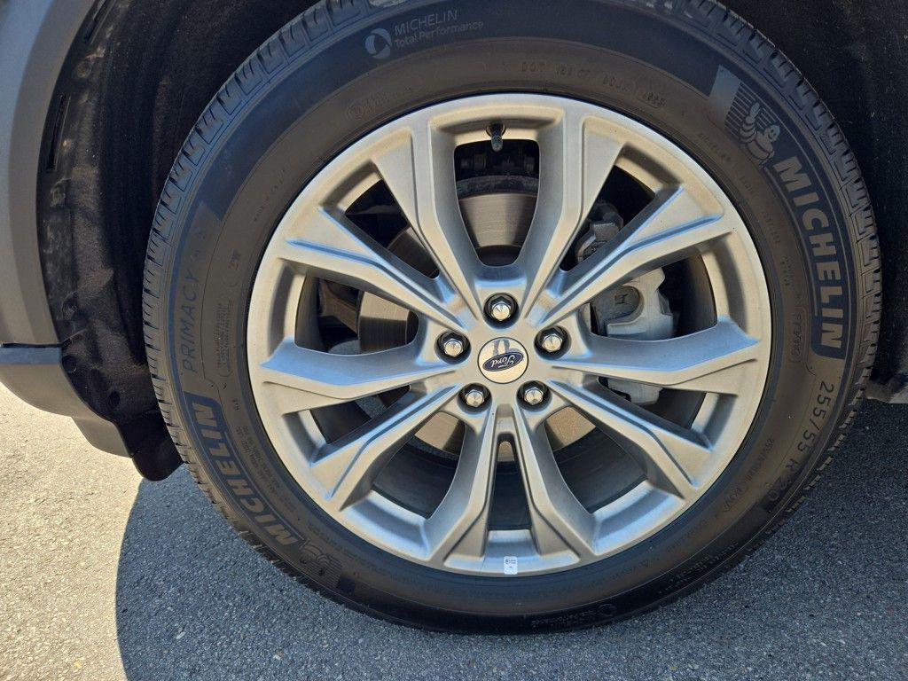 used 2024 Ford Explorer car, priced at $32,488