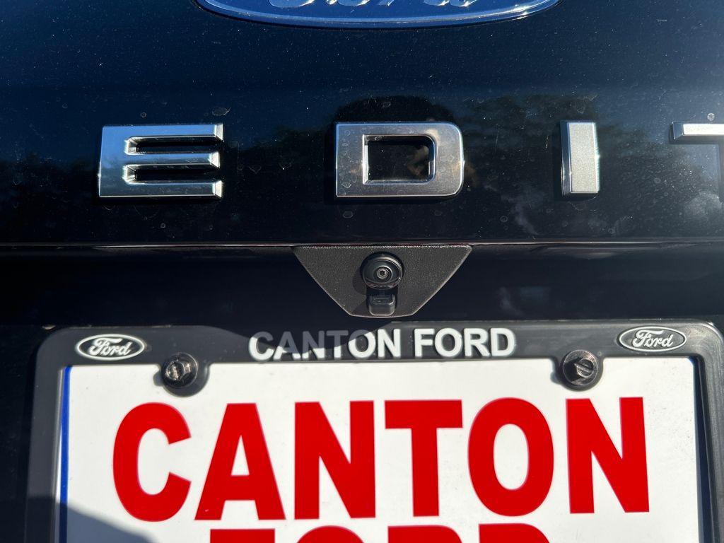 new 2025 Ford Expedition car, priced at $70,354