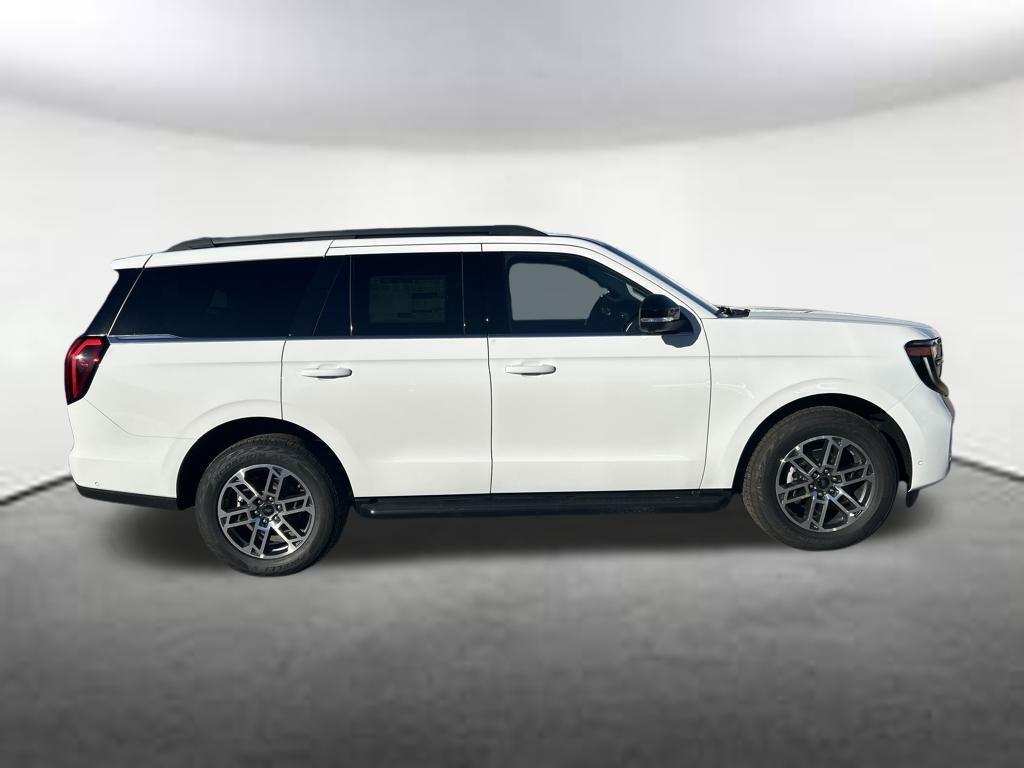 new 2025 Ford Expedition car, priced at $70,354