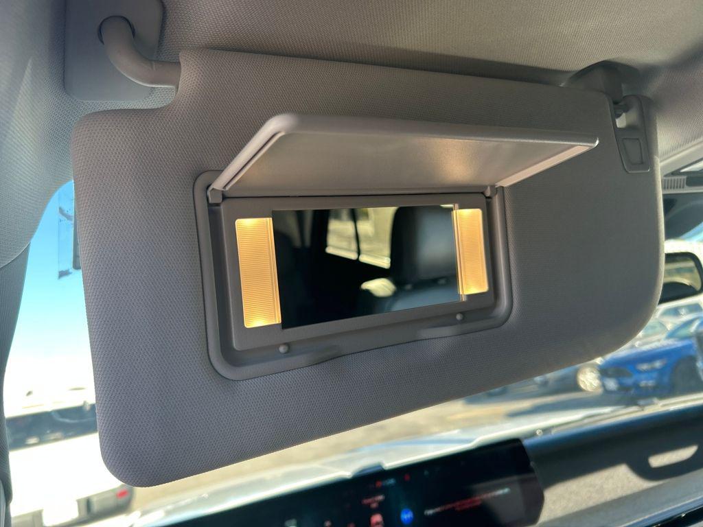 new 2025 Ford Expedition car, priced at $70,354