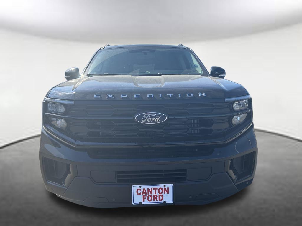 new 2025 Ford Expedition car, priced at $70,084