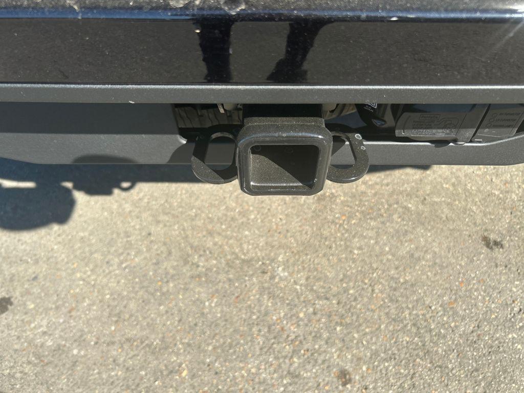 new 2025 Ford Expedition car, priced at $70,084