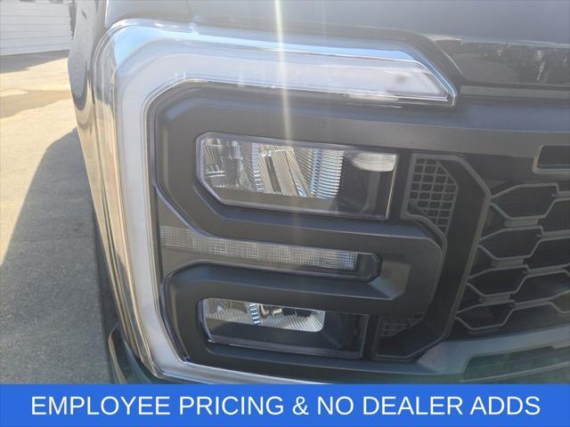 new 2025 Ford F-250 car, priced at $58,353