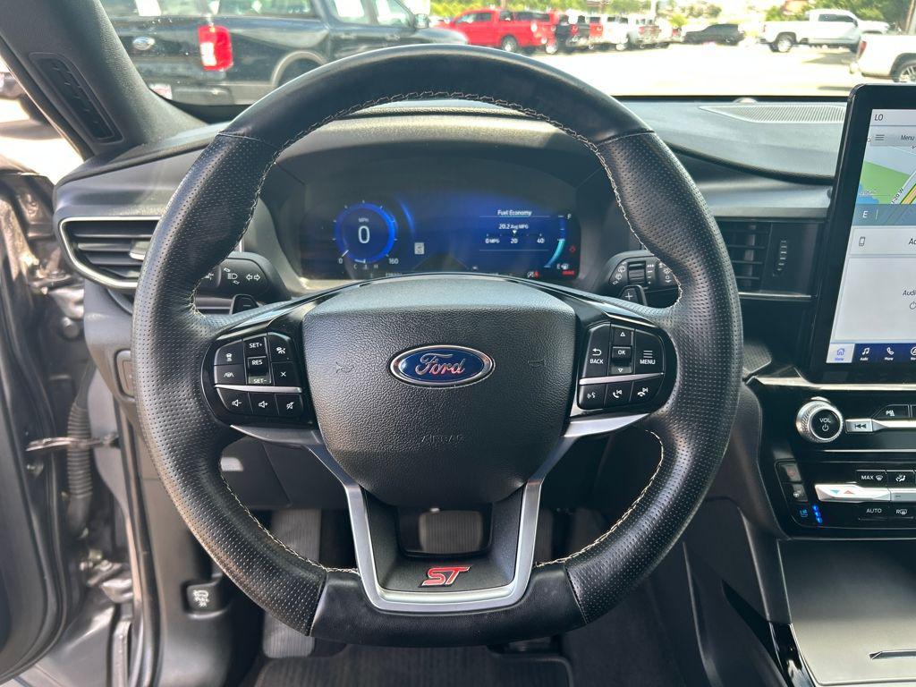 used 2022 Ford Explorer car, priced at $29,489