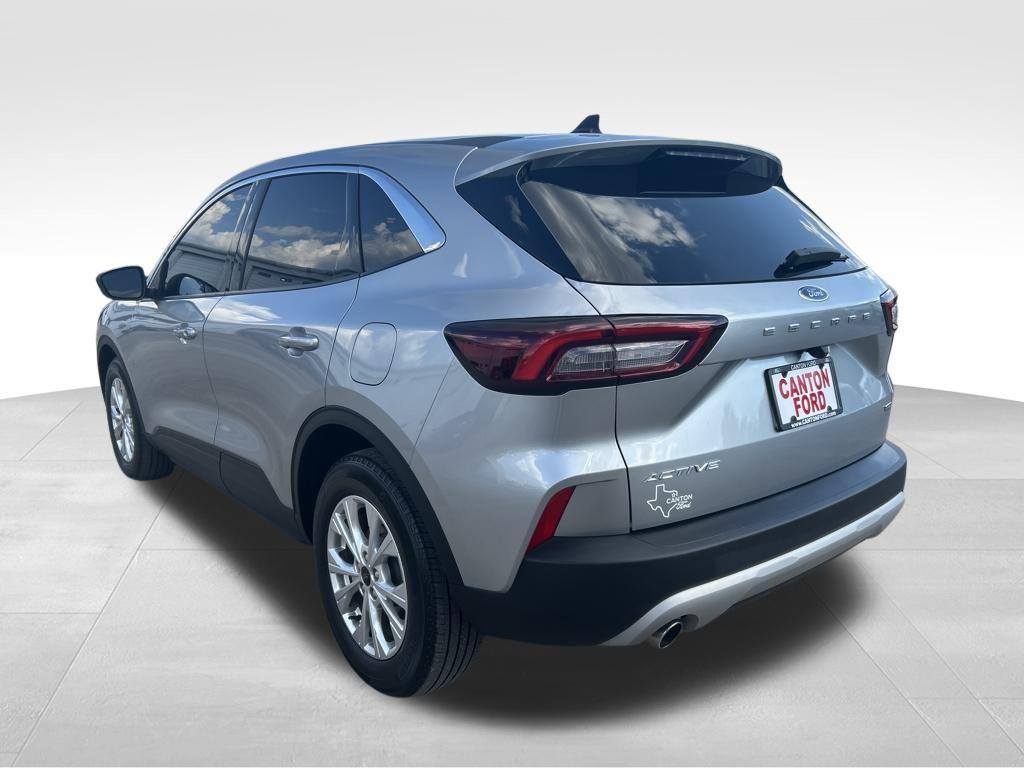 used 2023 Ford Escape car, priced at $20,987