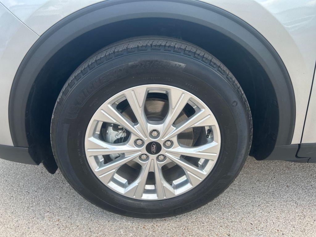 used 2023 Ford Escape car, priced at $20,987