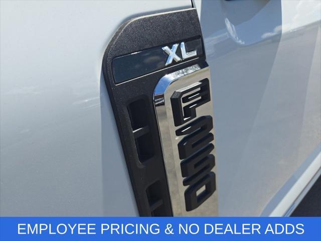 new 2025 Ford F-250 car, priced at $63,302