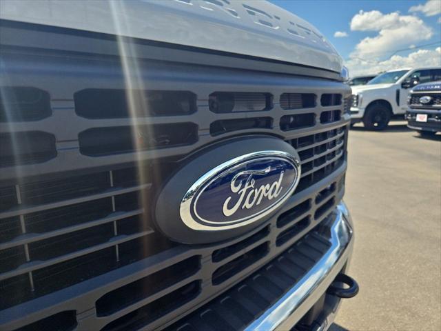 new 2025 Ford F-250 car, priced at $62,302