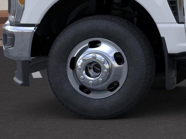 new 2025 Ford F-350 car, priced at $68,534