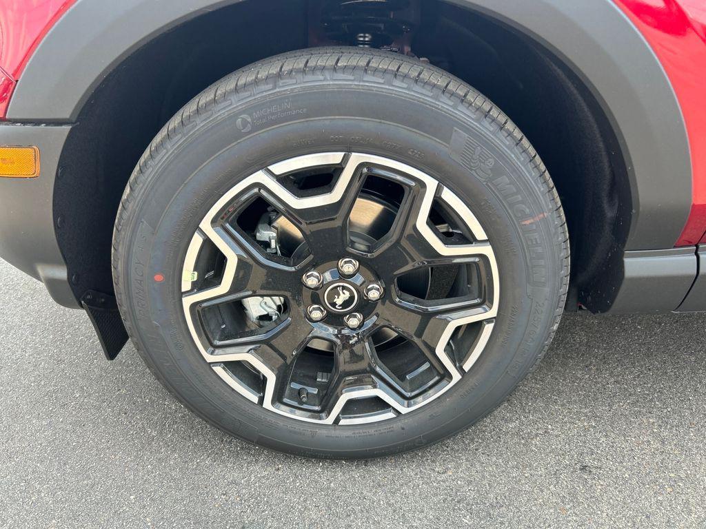 new 2025 Ford Bronco Sport car, priced at $36,643