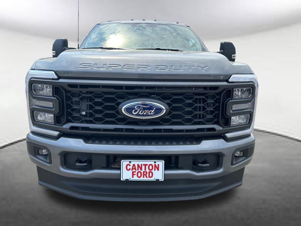 new 2025 Ford F-250 car, priced at $65,411