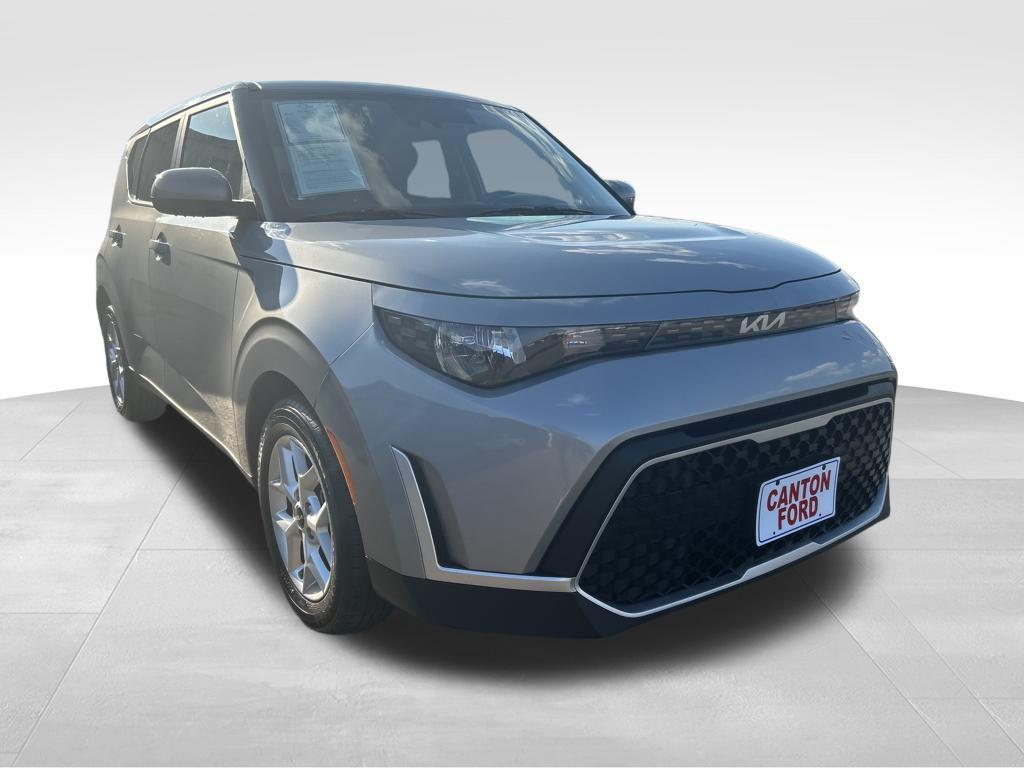 used 2023 Kia Soul car, priced at $15,996