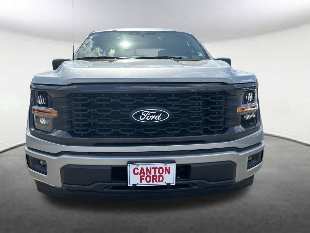 new 2025 Ford F-150 car, priced at $43,482