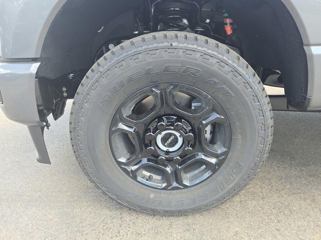 new 2025 Ford F-250 car, priced at $63,499
