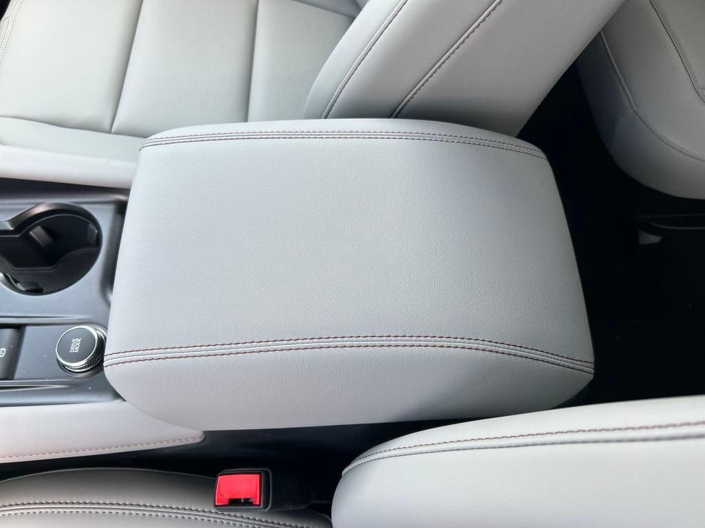 new 2025 Ford Explorer car, priced at $43,021