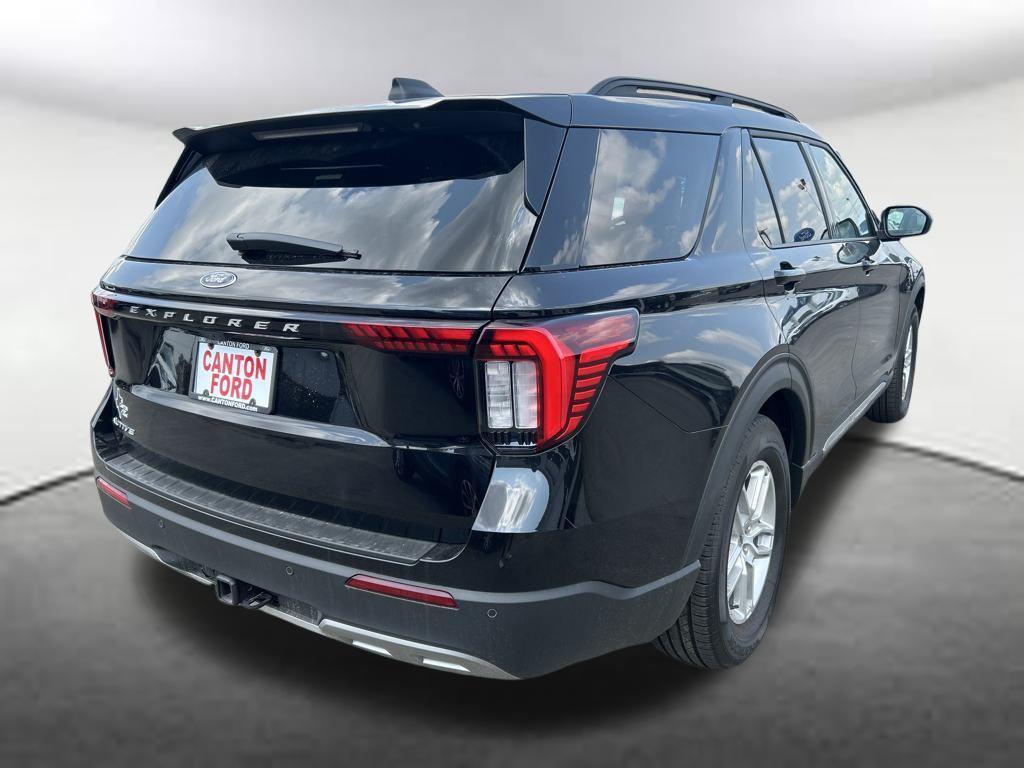 new 2025 Ford Explorer car, priced at $43,021