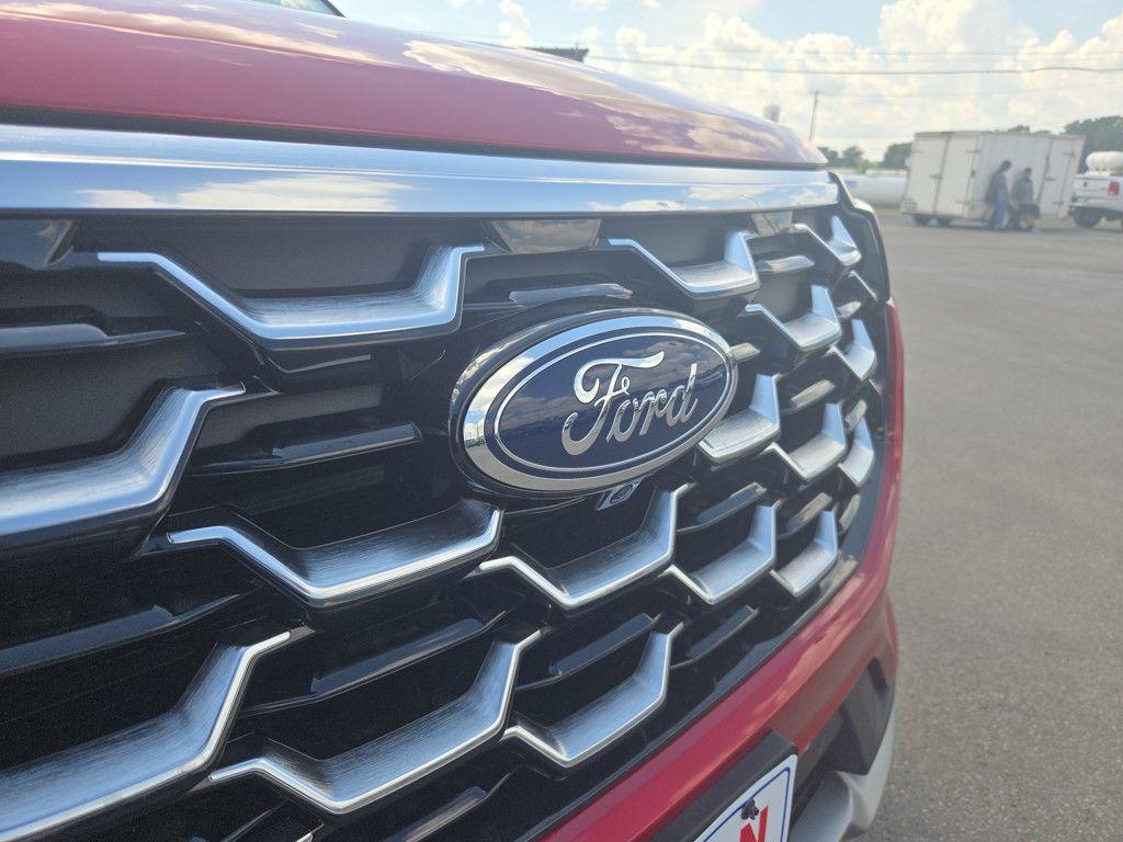 new 2025 Ford Explorer car, priced at $58,353