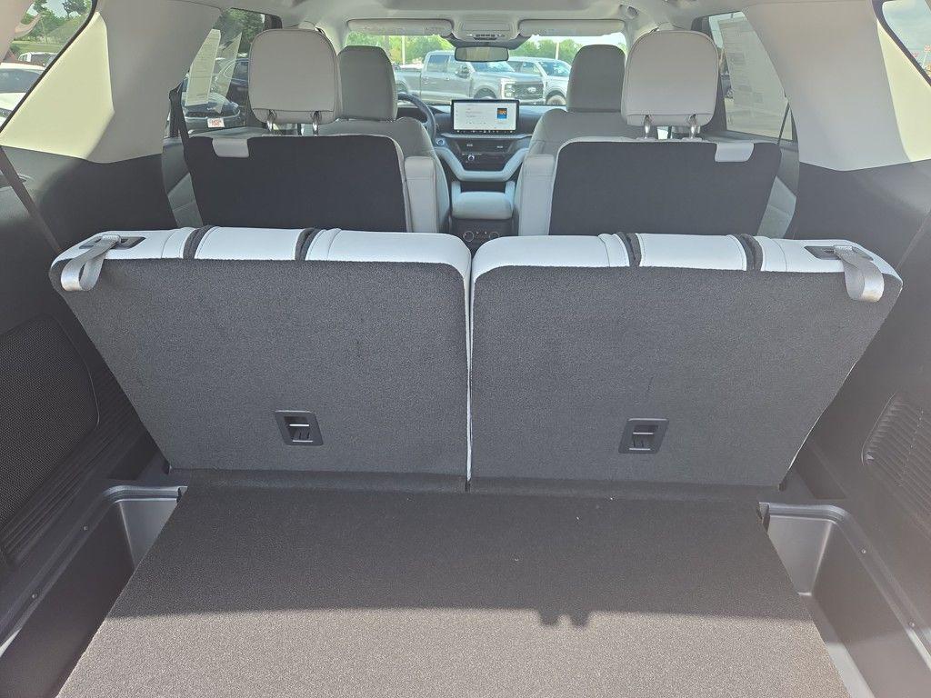 new 2025 Ford Explorer car, priced at $58,353