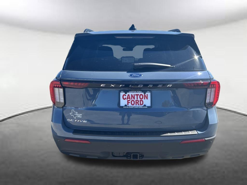 new 2025 Ford Explorer car, priced at $39,581
