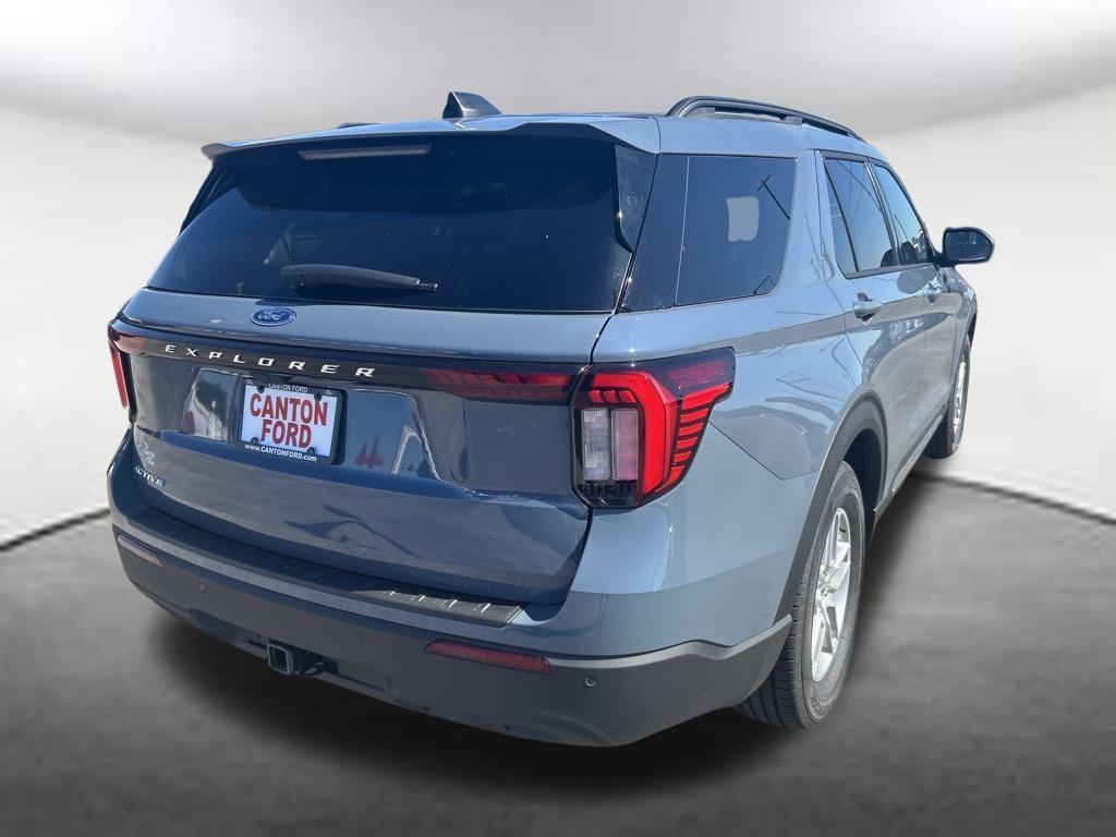 new 2025 Ford Explorer car, priced at $39,581