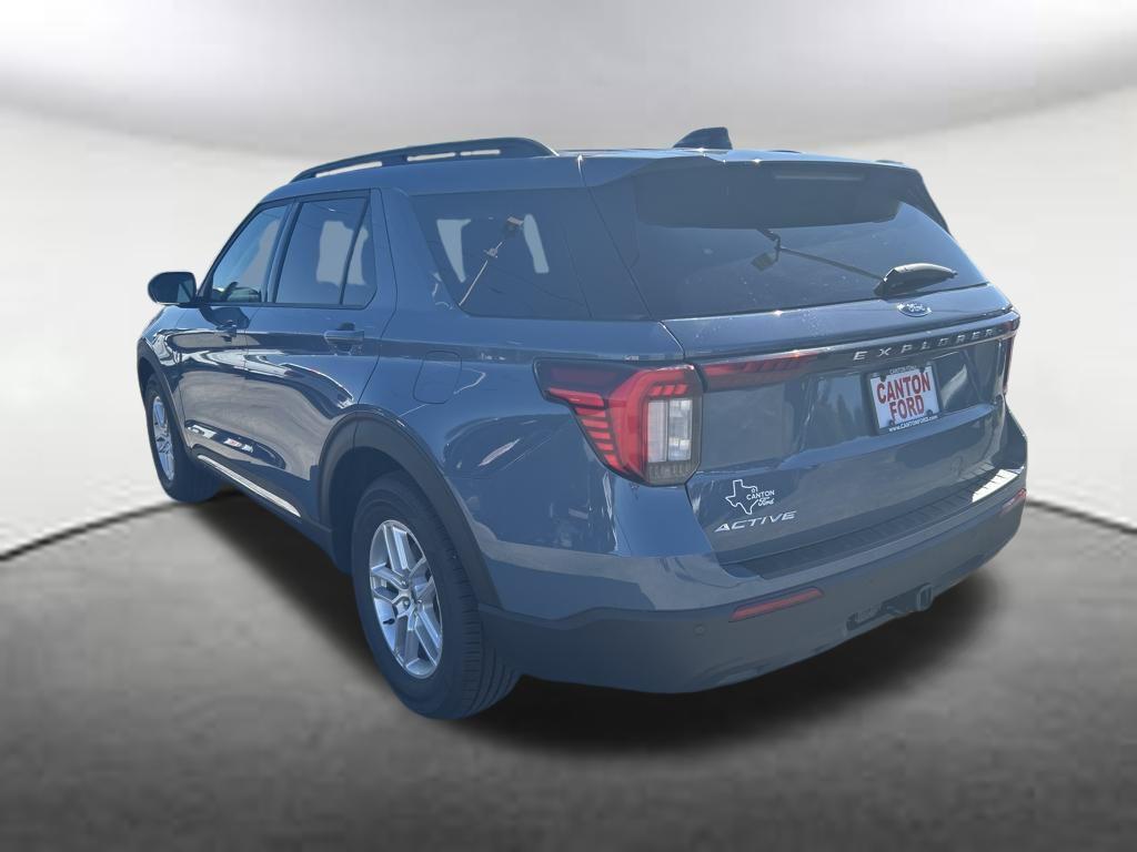 new 2025 Ford Explorer car, priced at $39,581