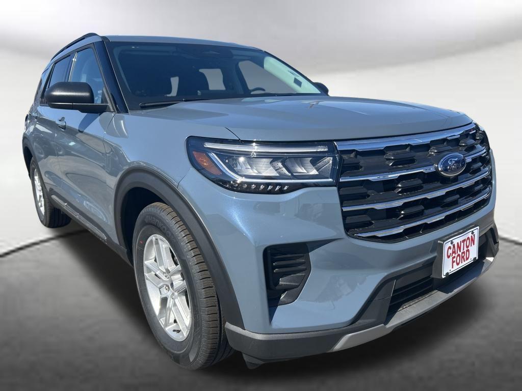 new 2025 Ford Explorer car, priced at $39,581