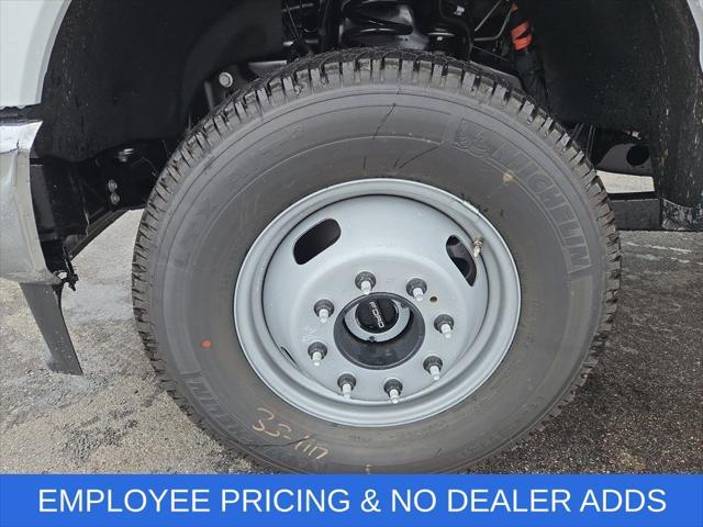 new 2025 Ford F-350 car, priced at $63,960