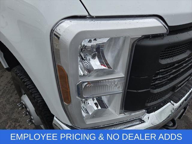 new 2025 Ford F-350 car, priced at $63,960