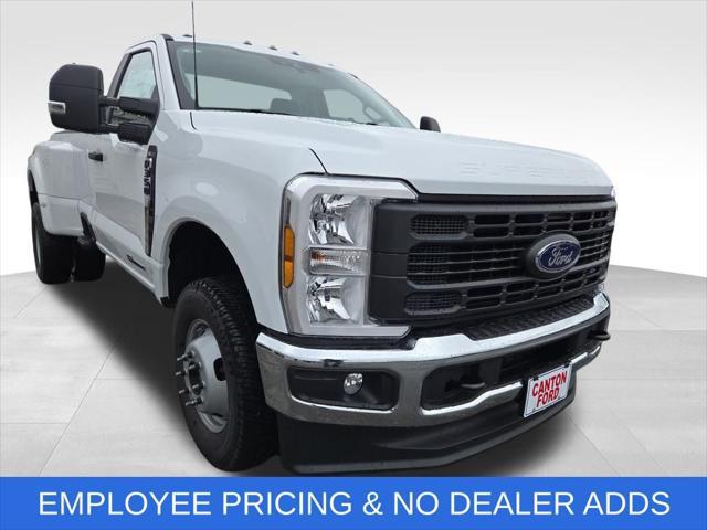 new 2025 Ford F-350 car, priced at $63,960
