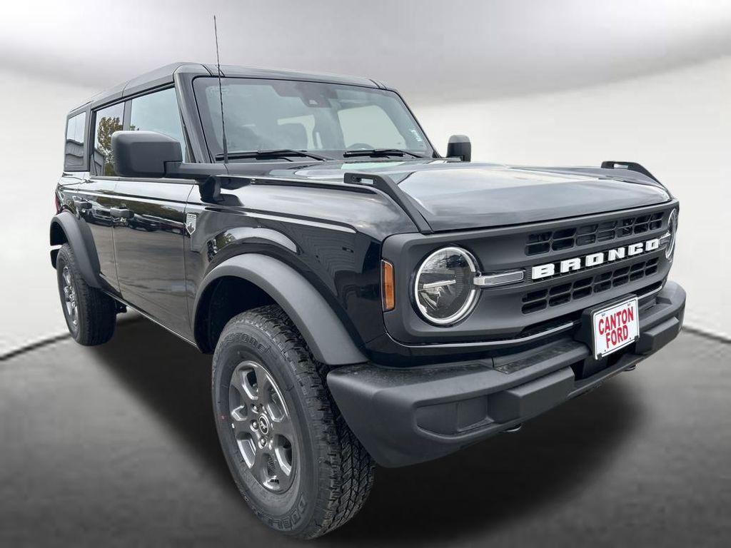 new 2025 Ford Bronco car, priced at $44,712