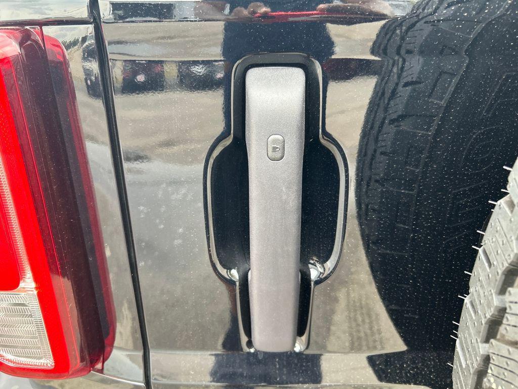 new 2025 Ford Bronco car, priced at $44,712