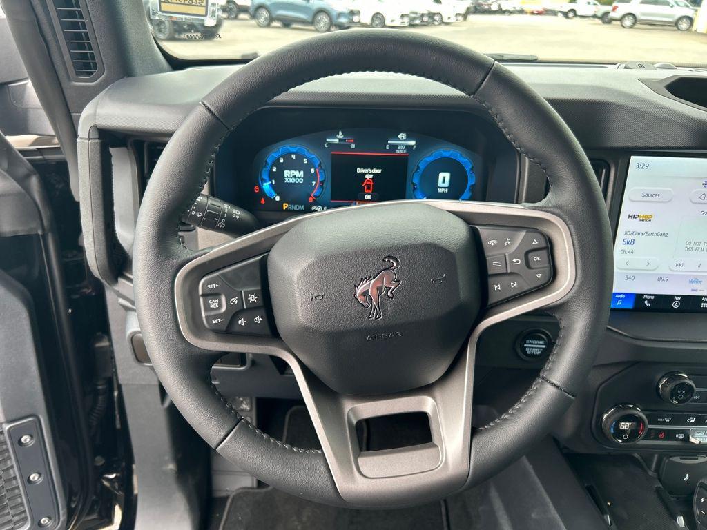 new 2025 Ford Bronco car, priced at $44,712